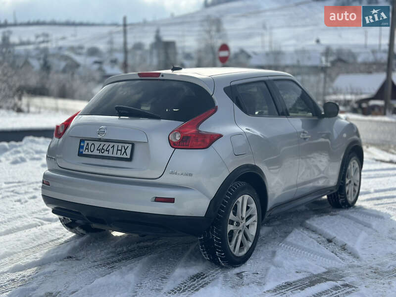 Внедорожник / Кроссовер Nissan Juke 2011 в Сваляве фото 18 Внедорожник / Кроссовер Nissan Juke 2011 в Сваляве