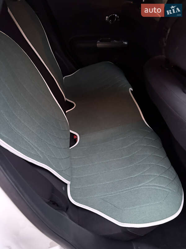 Позашляховик / Кросовер Nissan Juke 2012 в Дніпрі