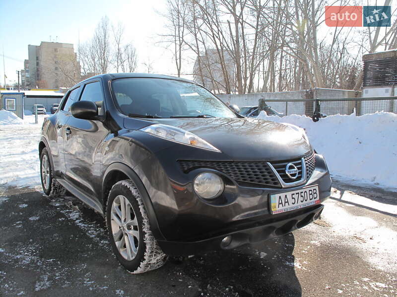 Позашляховик / Кросовер Nissan Juke 2011 в Києві