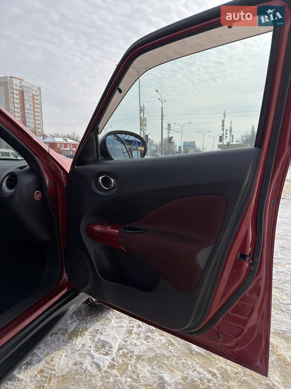 Позашляховик / Кросовер Nissan Juke 2012 в Харкові