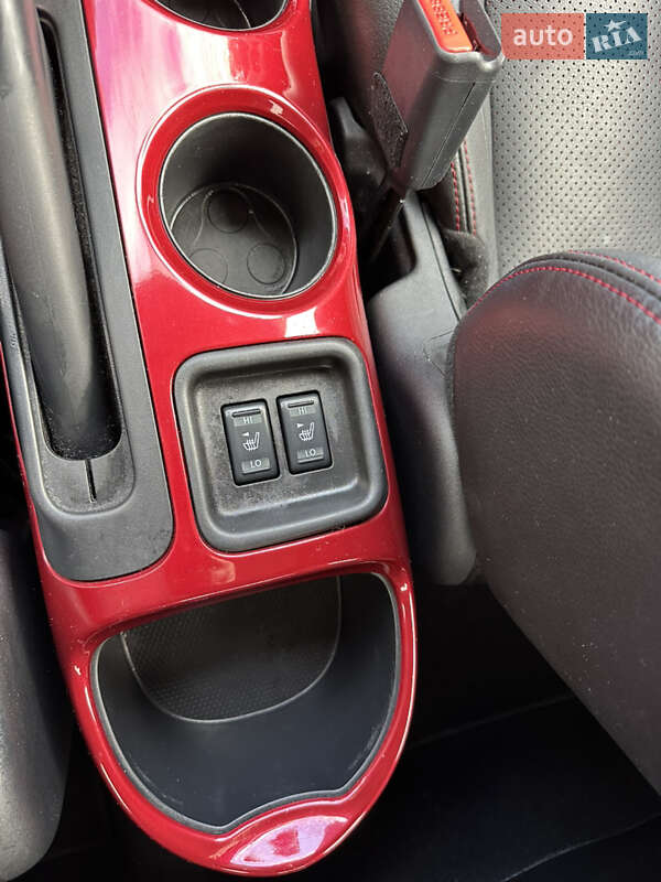 Позашляховик / Кросовер Nissan Juke 2012 в Львові