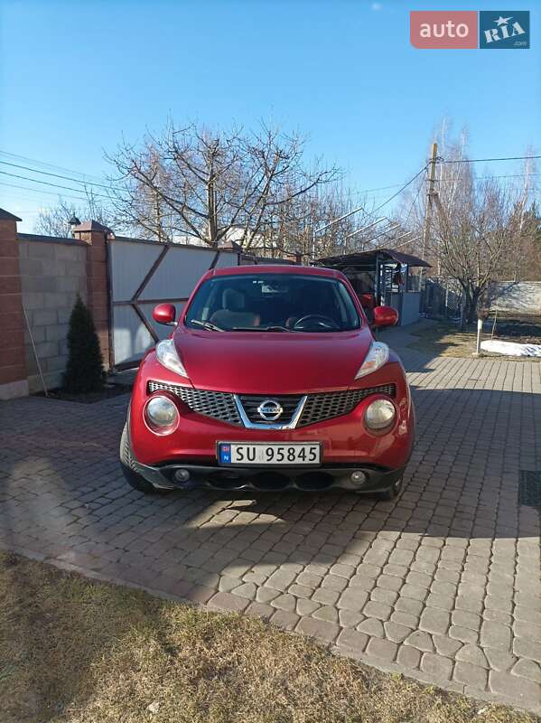 Внедорожник / Кроссовер Nissan Juke 2010 в Луцке