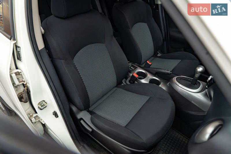 Позашляховик / Кросовер Nissan Juke 2017 в Києві