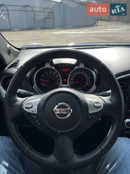 Позашляховик / Кросовер Nissan Juke 2017 в Львові