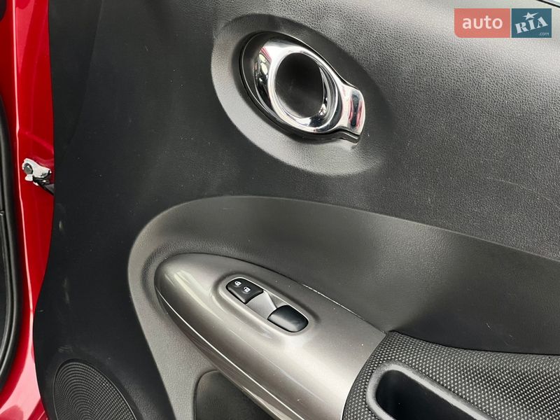 Внедорожник / Кроссовер Nissan Juke 2012 в Киеве