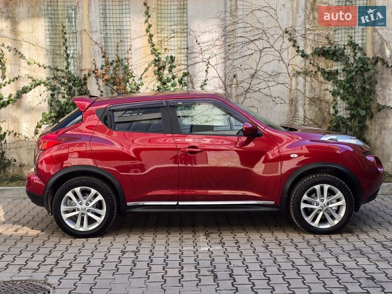 Внедорожник / Кроссовер Nissan Juke 2011 в Хмельницком