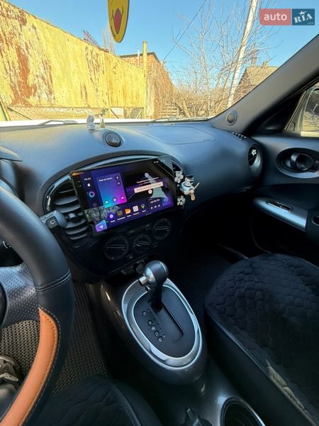 Позашляховик / Кросовер Nissan Juke 2016 в Первомайську