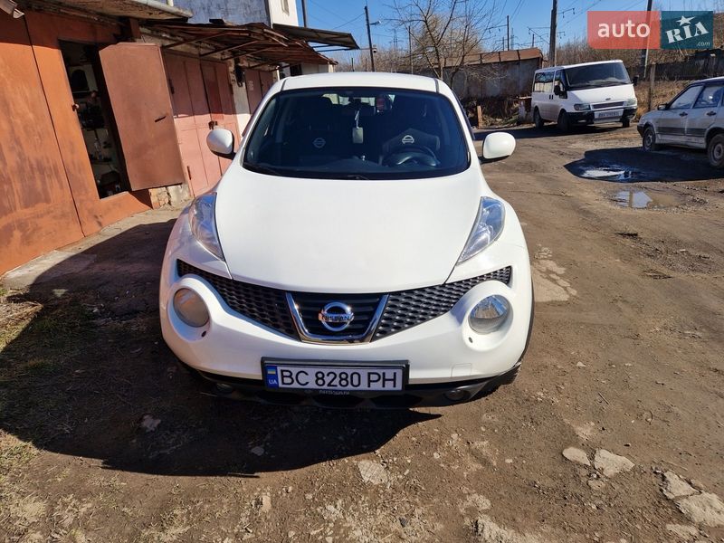Внедорожник / Кроссовер Nissan Juke 2013 в Хмельницком