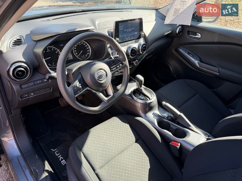 Внедорожник / Кроссовер Nissan Juke 2021 в Киеве