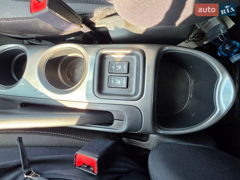 Внедорожник / Кроссовер Nissan Juke 2019 в Ровно