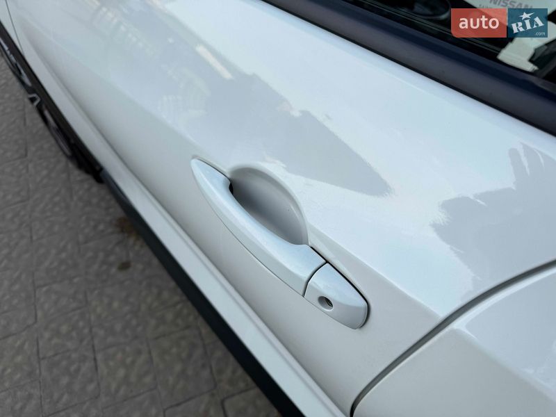 Позашляховик / Кросовер Nissan Juke 2021 в Львові