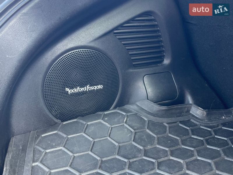 Внедорожник / Кроссовер Nissan Juke 2014 в Харькове