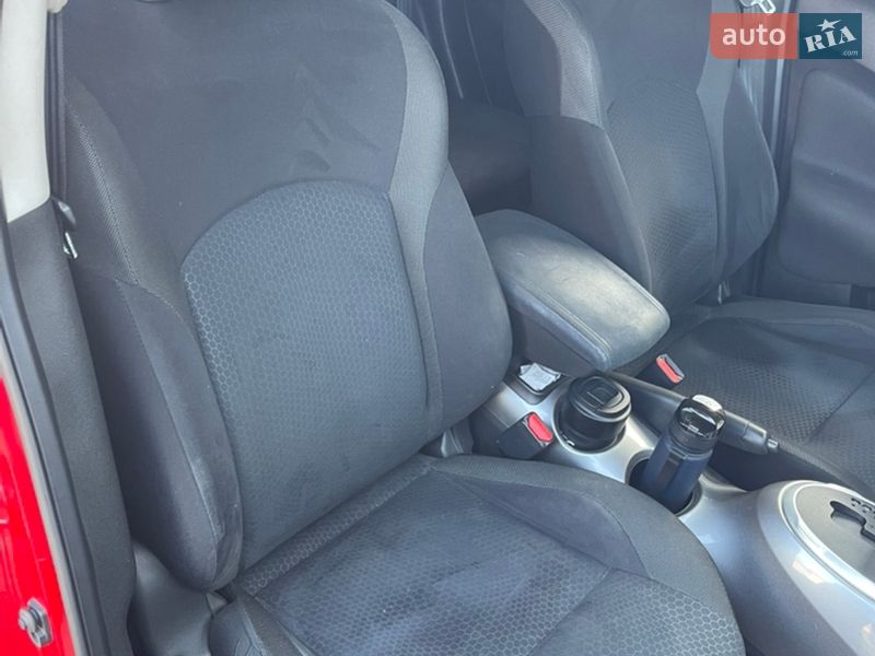 Внедорожник / Кроссовер Nissan Juke 2014 в Харькове