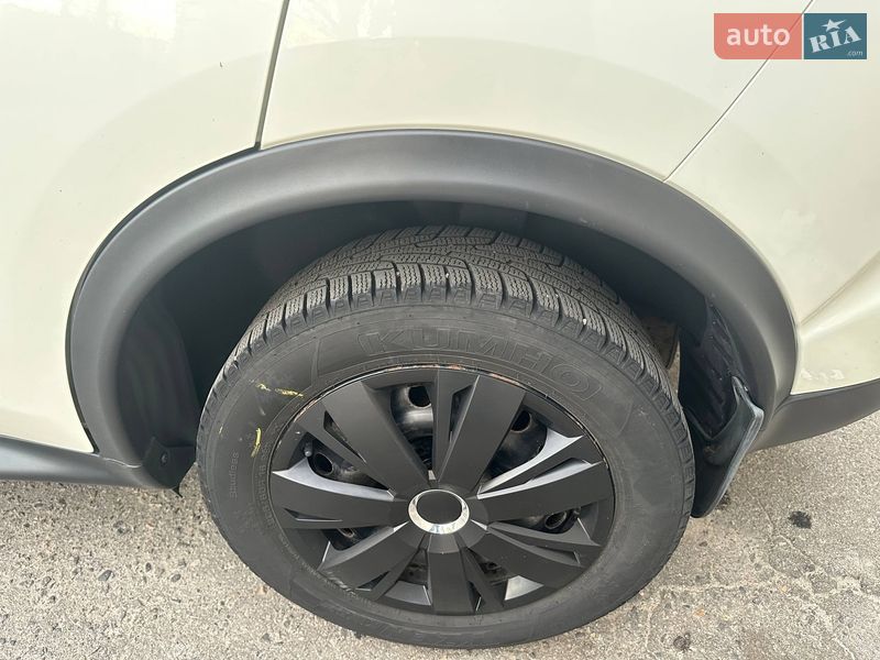 Внедорожник / Кроссовер Nissan Juke 2019 в Днепре