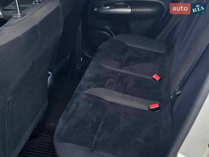 Внедорожник / Кроссовер Nissan Juke 2012 в Николаеве