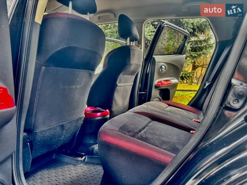 Внедорожник / Кроссовер Nissan Juke 2012 в Ровно