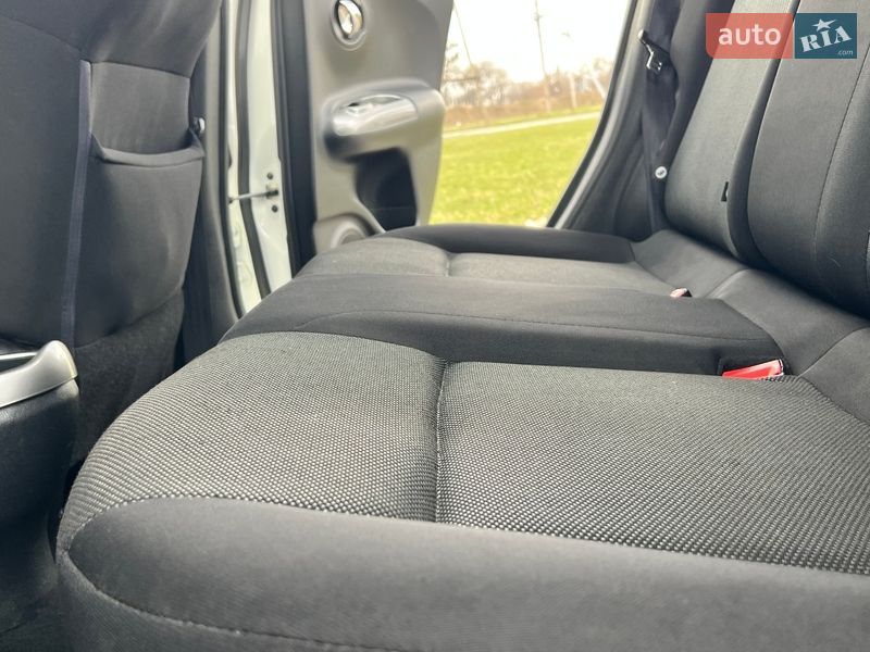 Внедорожник / Кроссовер Nissan Juke 2012 в Ровно фото 50 Внедорожник / Кроссовер Nissan Juke 2012 в Ровно