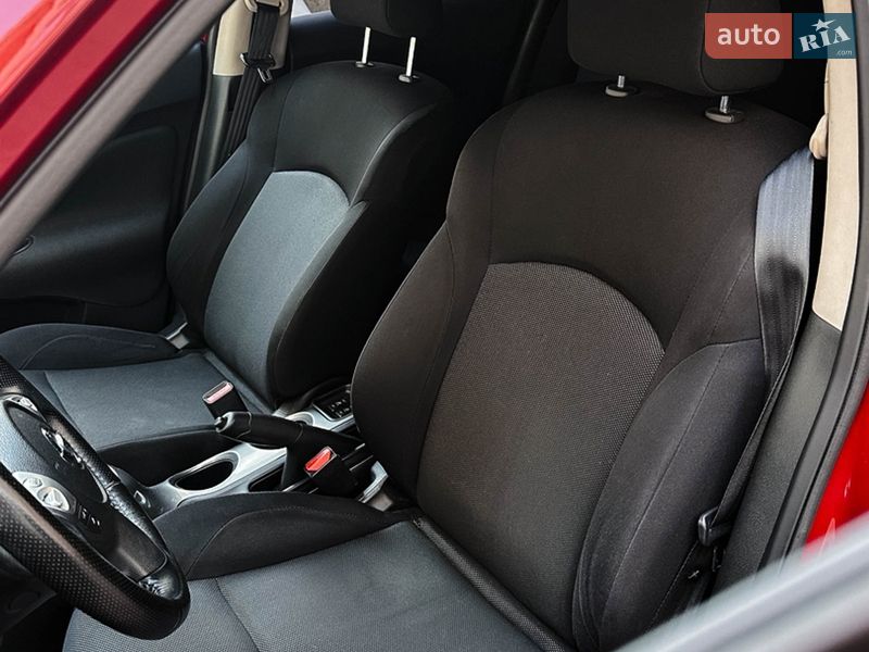 Позашляховик / Кросовер Nissan Juke 2012 в Києві