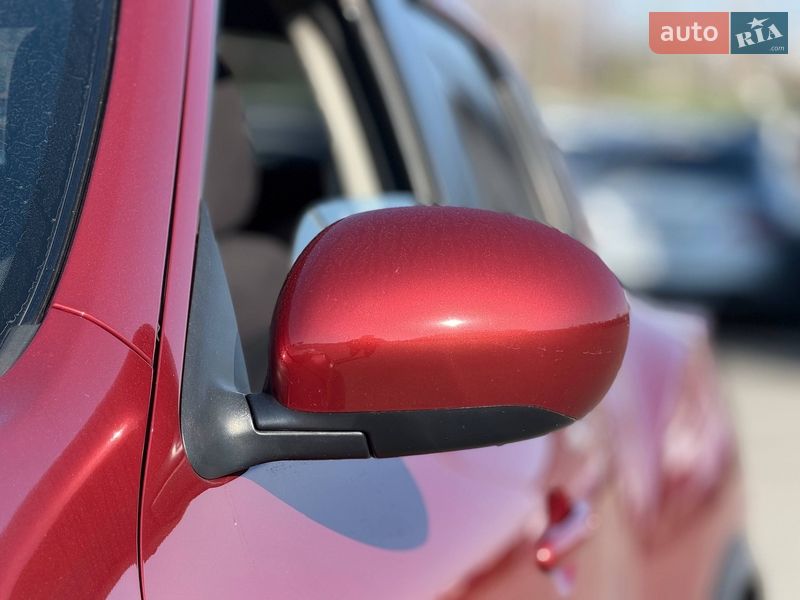 Позашляховик / Кросовер Nissan Juke 2011 в Кривому Розі