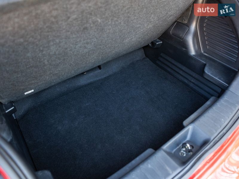 Внедорожник / Кроссовер Nissan Juke 2017 в Киеве