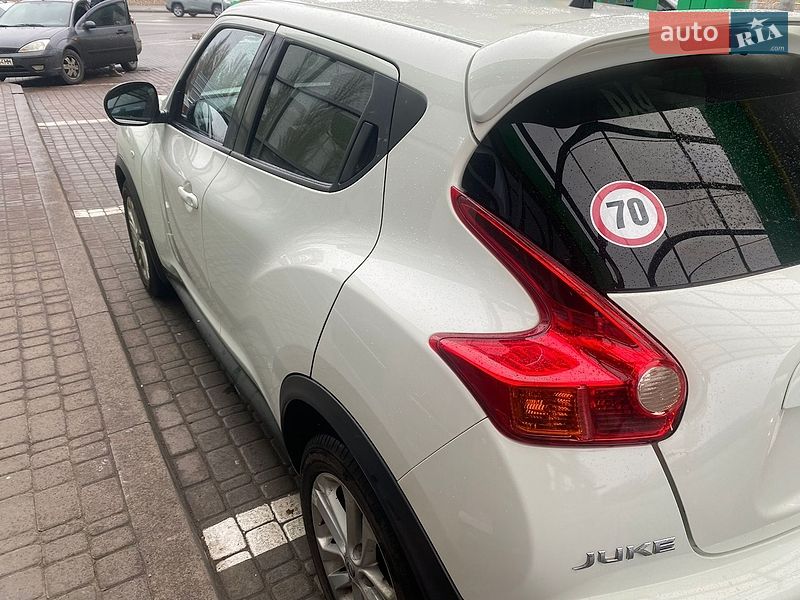 Внедорожник / Кроссовер Nissan Juke 2011 в Киеве