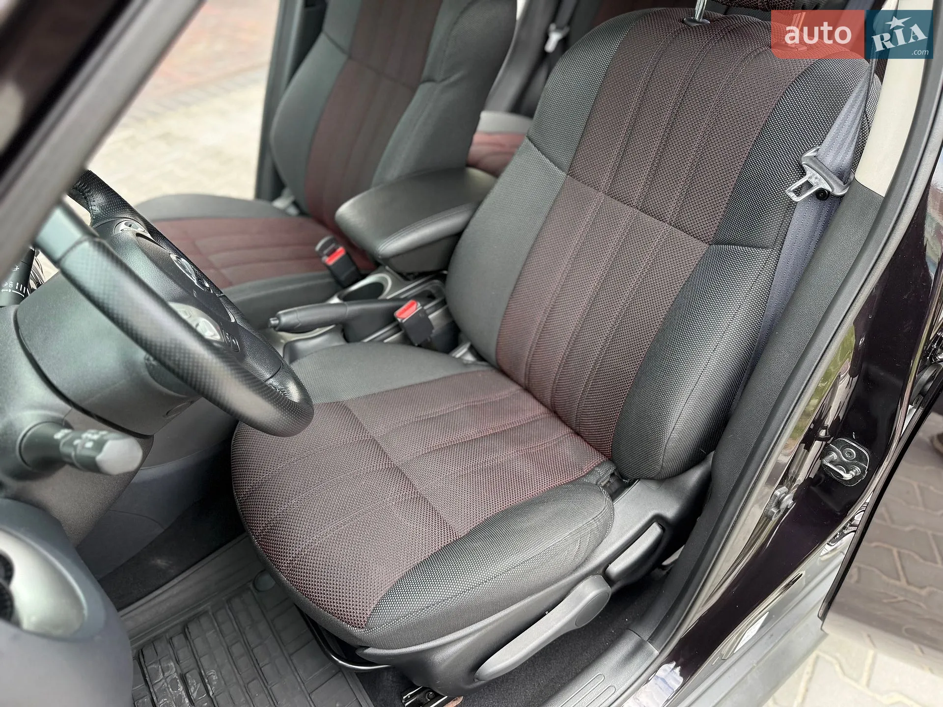 2012 Nissan Juke - мініатюра 16