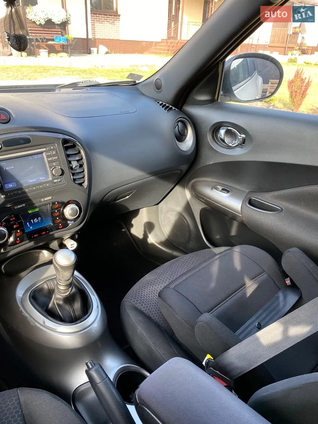 2011 Nissan Juke - мініатюра 12