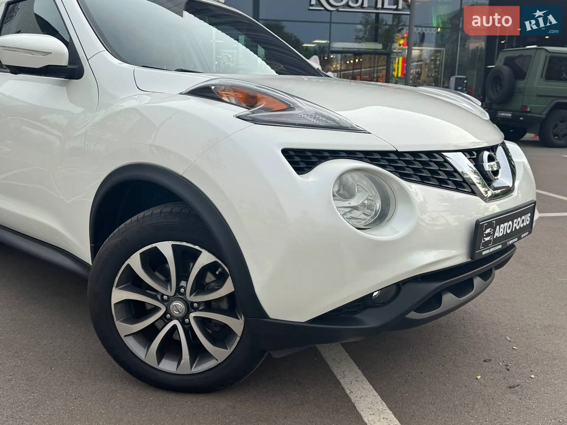 2017 Nissan Juke - мініатюра 2