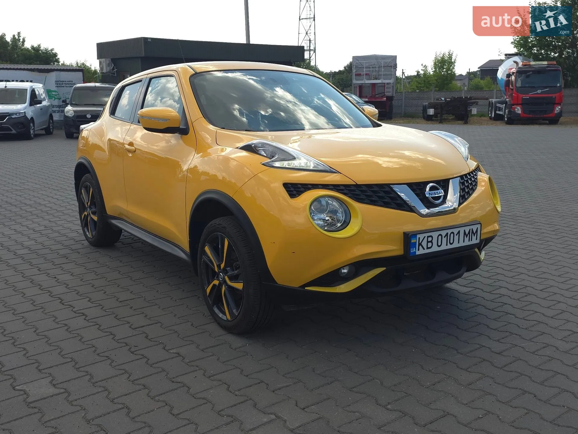2017 Nissan Juke - мініатюра 2