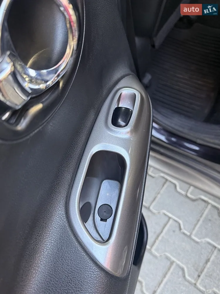 2013 Nissan Juke - мініатюра 15