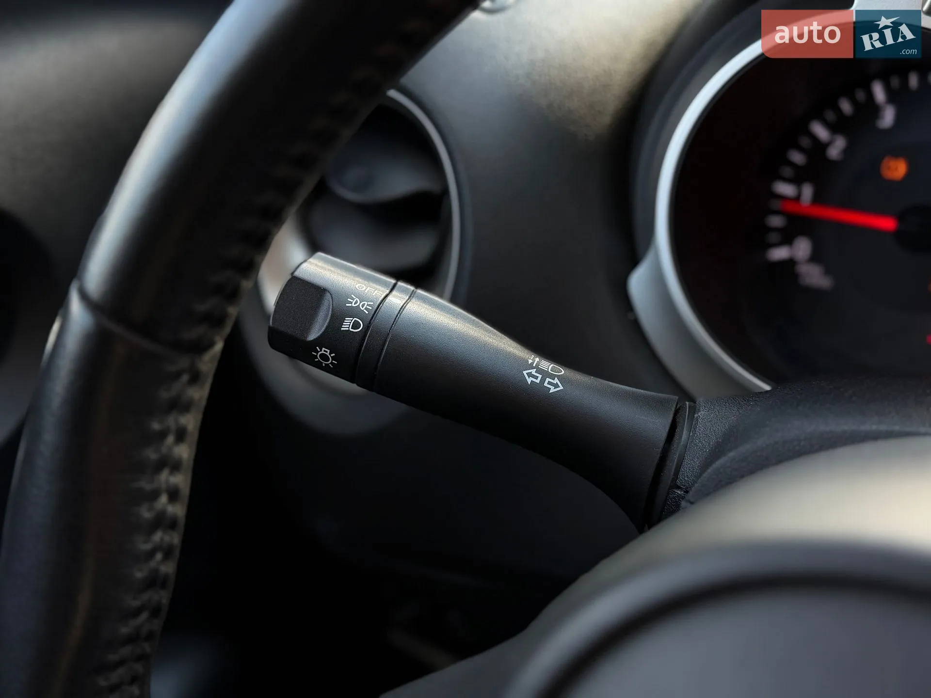 2016 Nissan Juke - мініатюра 38