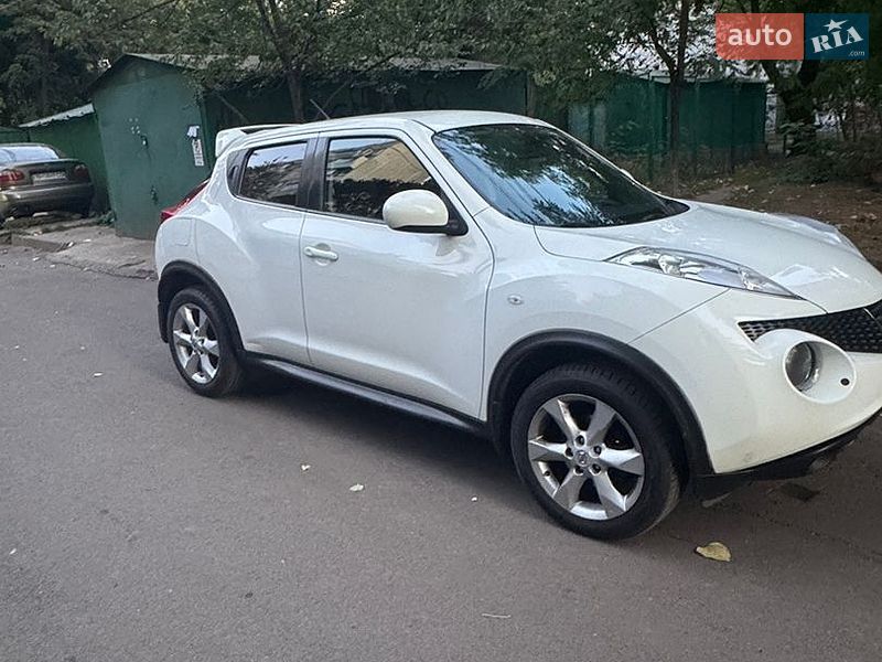 Внедорожник / Кроссовер Nissan Juke 2012 в Одессе