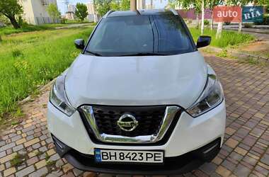Внедорожник / Кроссовер Nissan Kicks 2018 в 