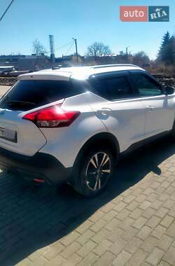 Позашляховик / Кросовер Nissan Kicks 2020 в 