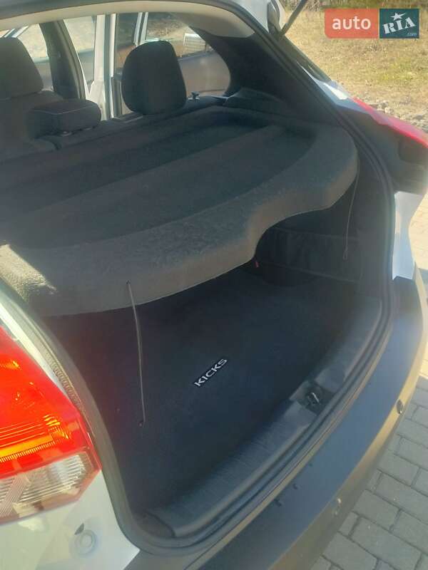 Внедорожник / Кроссовер Nissan Kicks 2020 в Ивано-Франковске