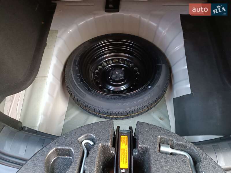 Внедорожник / Кроссовер Nissan Kicks 2018 в Запорожье