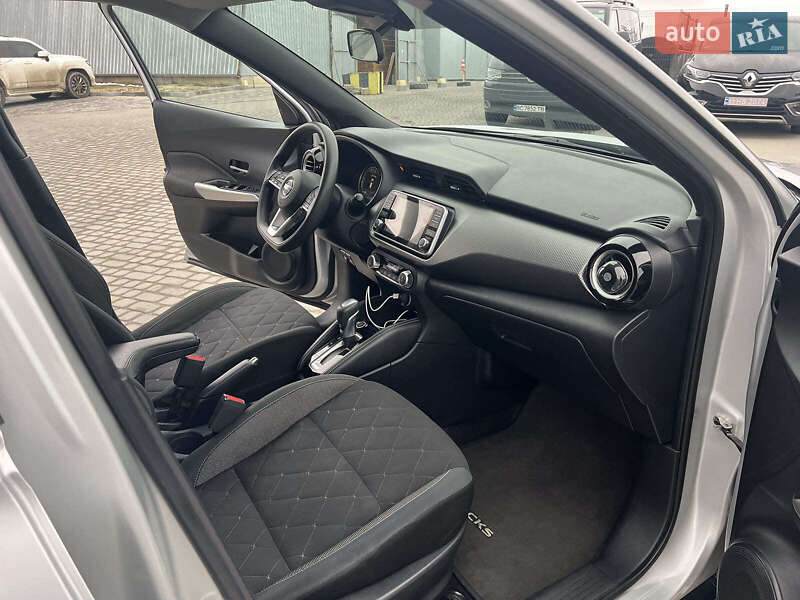 Внедорожник / Кроссовер Nissan Kicks 2020 в Львове