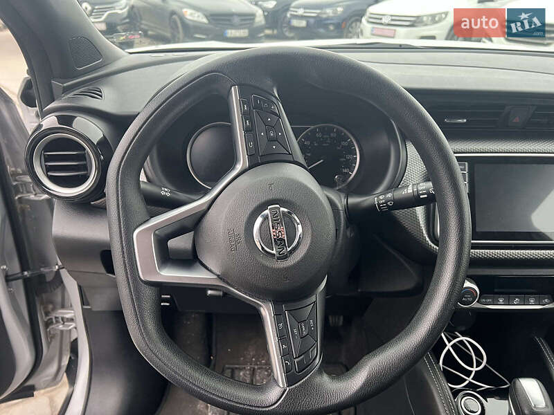 Внедорожник / Кроссовер Nissan Kicks 2020 в Львове