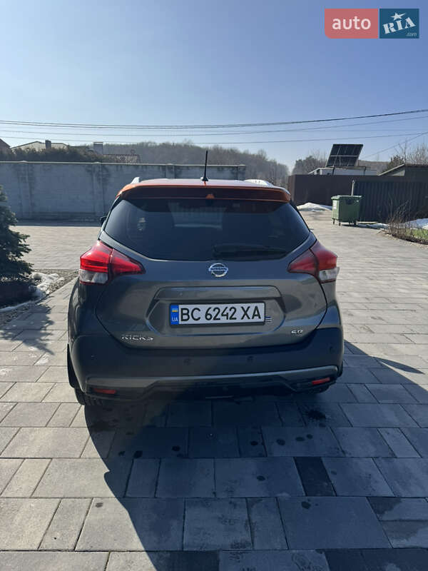 Внедорожник / Кроссовер Nissan Kicks 2020 в Львове