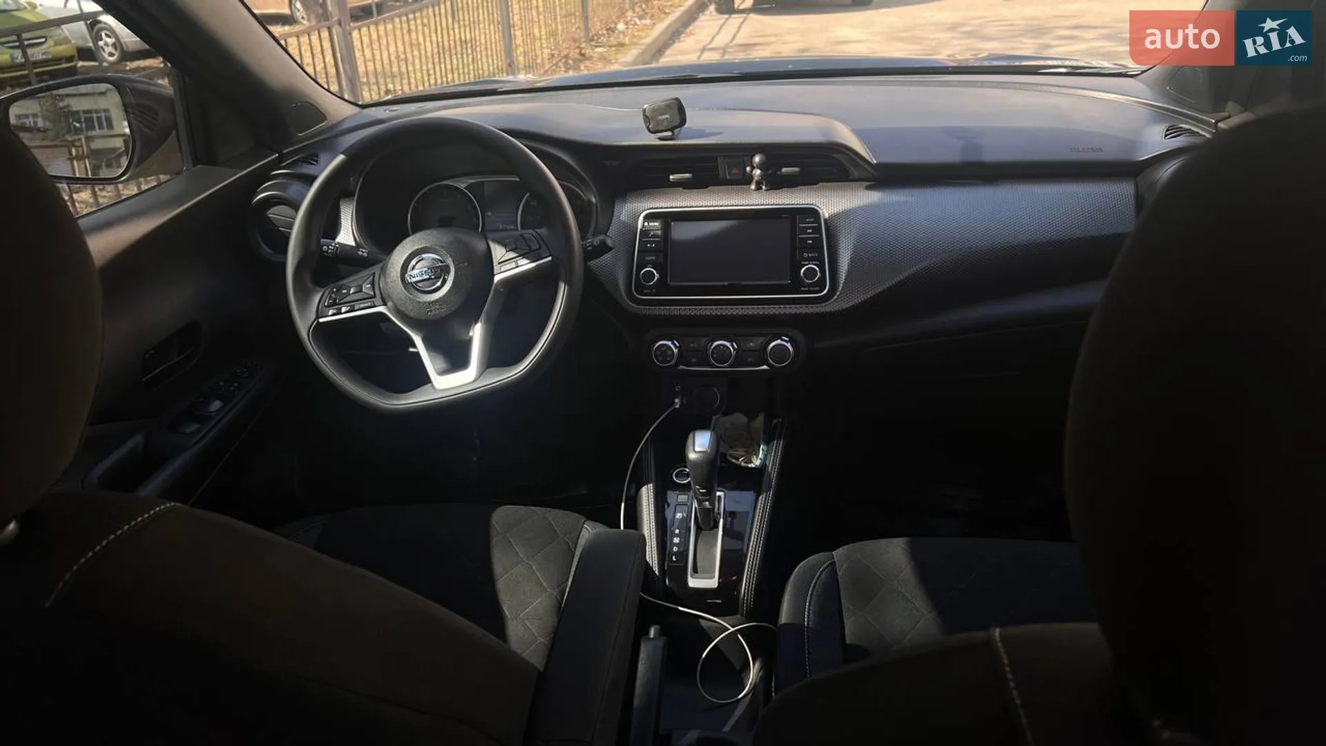 2019 Nissan Kicks - мініатюра 2