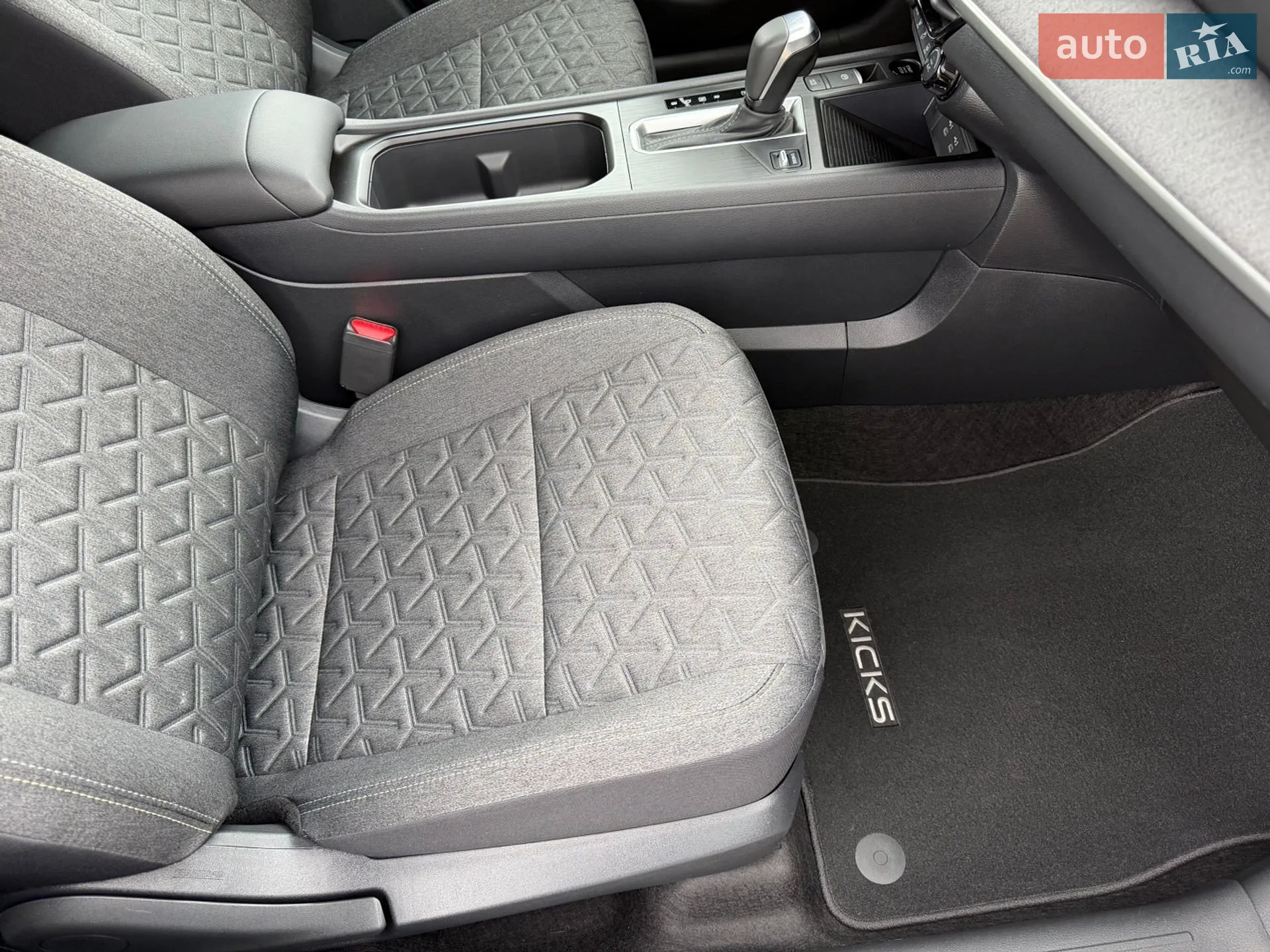 2025 Nissan Kicks - мініатюра 16