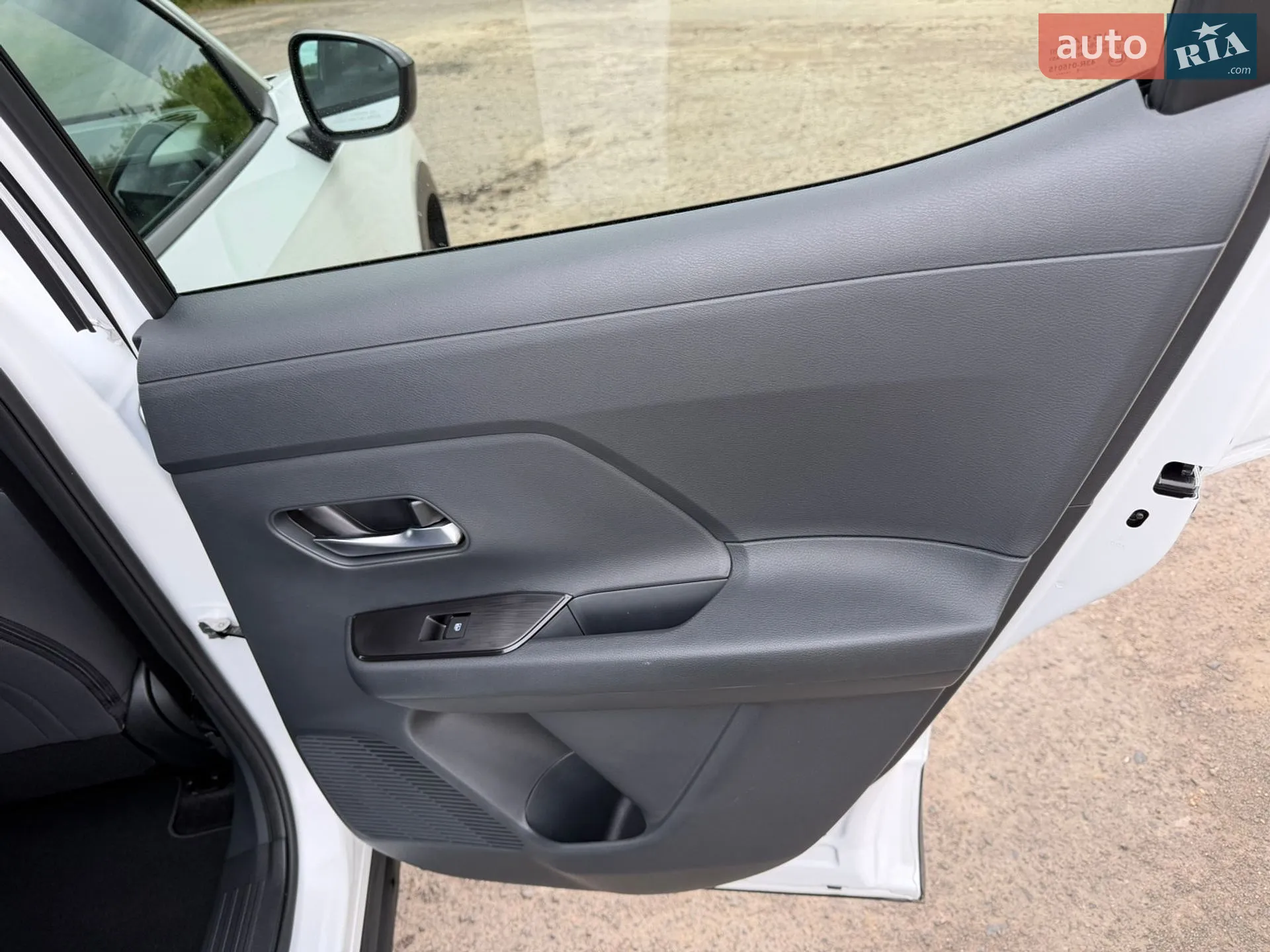 2025 Nissan Kicks - мініатюра 18