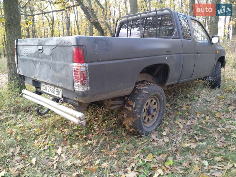 Пікап Nissan King Cab 1991 в Умані фото 4 Пікап Nissan King Cab 1991 в Умані