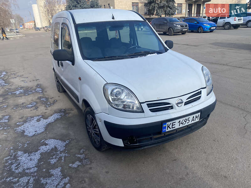 Минивэн Nissan Kubistar 2004 в Краснограде