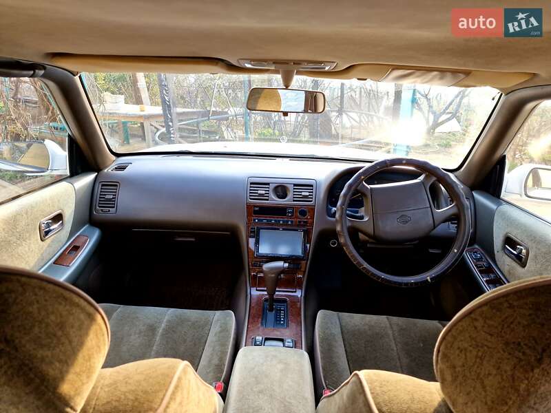 Седан Nissan Laurel 1994 в Одессе