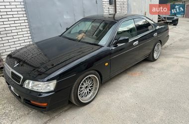 Седан Nissan Laurel 2001 в Києві