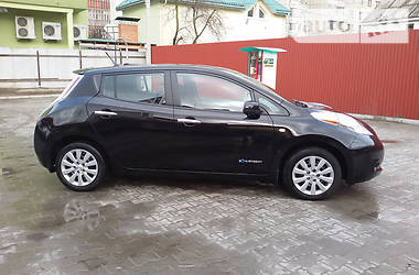 Хэтчбек Nissan Leaf 2014 в Львове