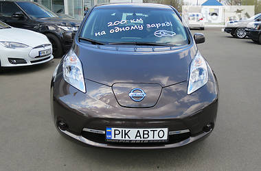 Хэтчбек Nissan Leaf 2016 в Киеве