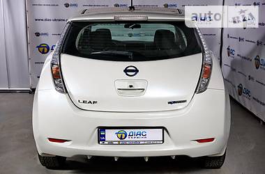 Хэтчбек Nissan Leaf 2015 в Киеве