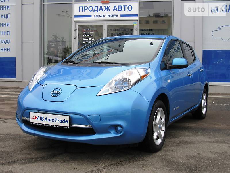 Хэтчбек Nissan Leaf 2013 в Киеве